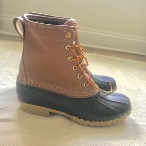 Women's L.L. Bean Boots 8" Gor-Tex/Thinsulate